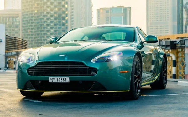 Aston Martin Vantage