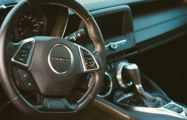  Black Chevrolet Camaro Photo 2