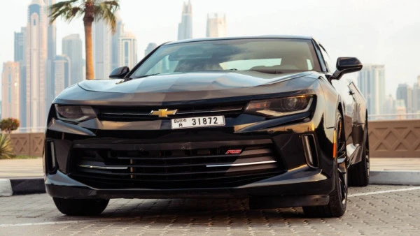  Black Chevrolet Camaro Photo 3