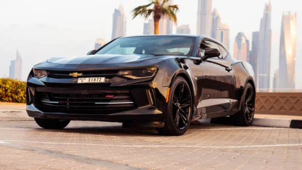  Black Chevrolet Camaro Photo 4