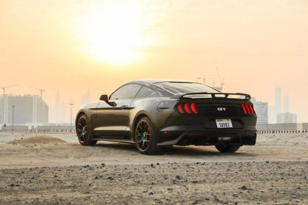  Black Ford Mustang GT Bodykit Photo 2
