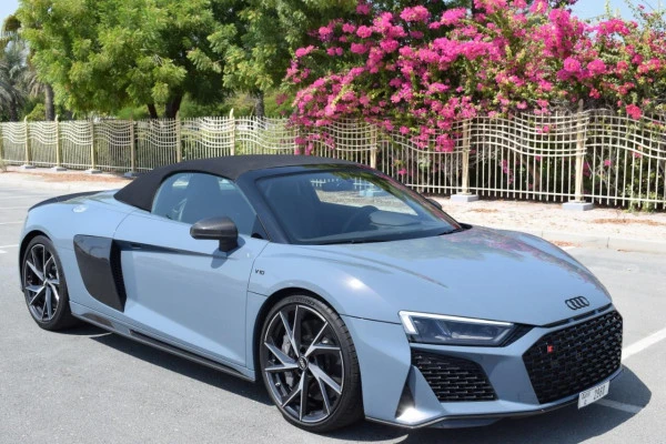  Dark Grey Audi R8 Spyder Photo 2