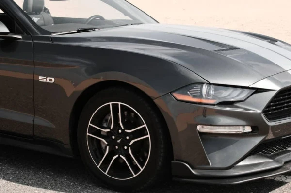 Dark Grey Ford Mustang cabrio V8 Photo 2