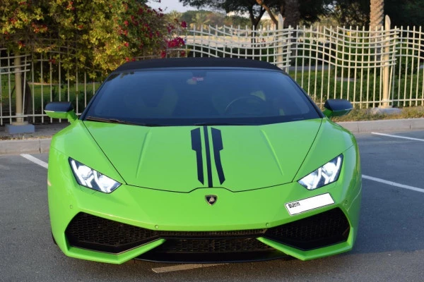  Green Lamborghini Huracan Spider Photo 2