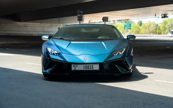  Green Lamborghini Huracan Tecnica Photo 2