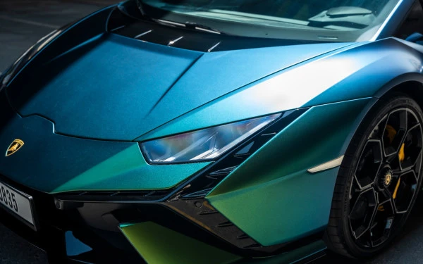  Green Lamborghini Huracan Tecnica Photo 3