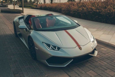  Silver Lamborghini Huracan Spyder LP-610 Photo 4