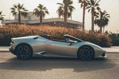  Silver Lamborghini Huracan Spyder LP-610 Photo 5