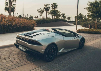  Silver Lamborghini Huracan Spyder LP-610 Photo 6