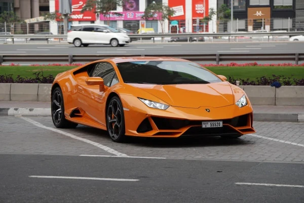  Orange Lamborghini Huracan Evo Photo 2