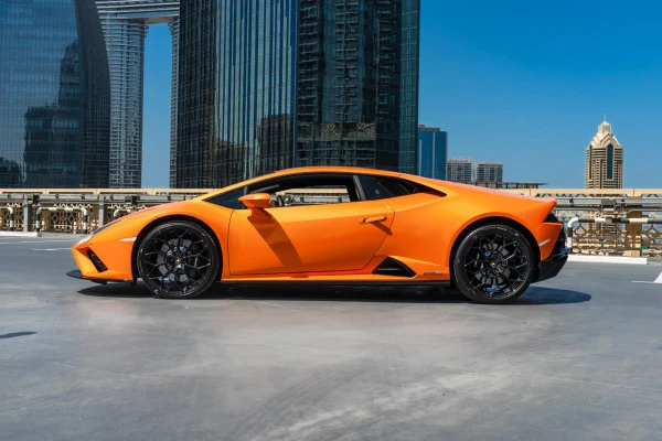  Orange Lamborghini Huracan Photo 3