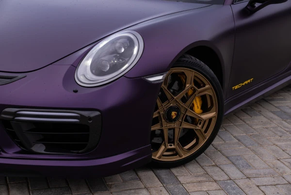  Purple Porsche 911 Turbo S Photo 15
