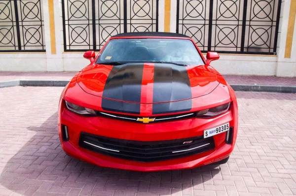  Red Chevrolet Camaro cabrio Photo 3