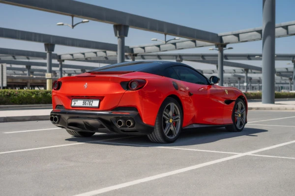  Red Ferrari Portofino Rosso BLACK ROOF Photo 3