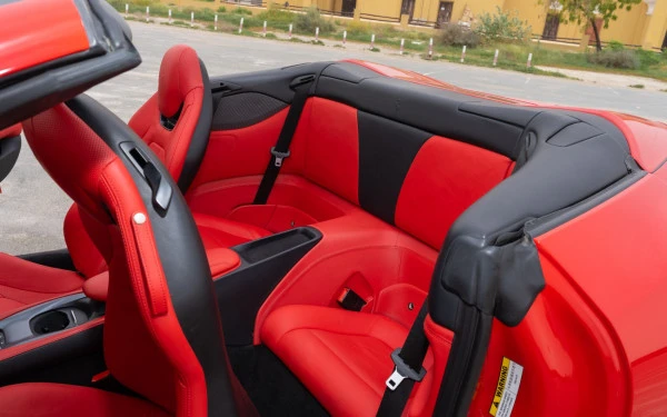  Red Ferrari Portofino Rosso RED ROOF Photo 7