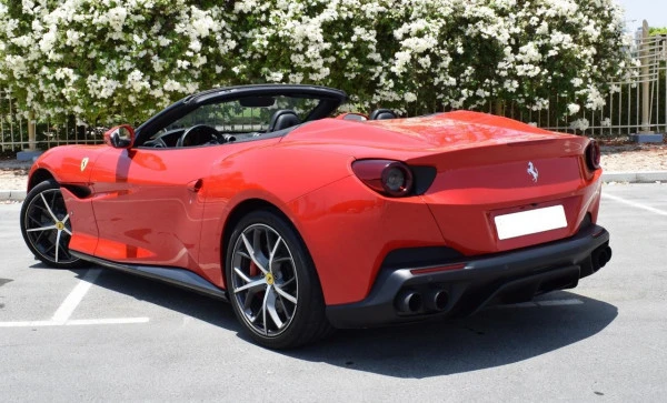  Red Ferrari Portofino Photo 3