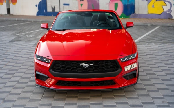  Red Ford Mustang cabrio Photo 2