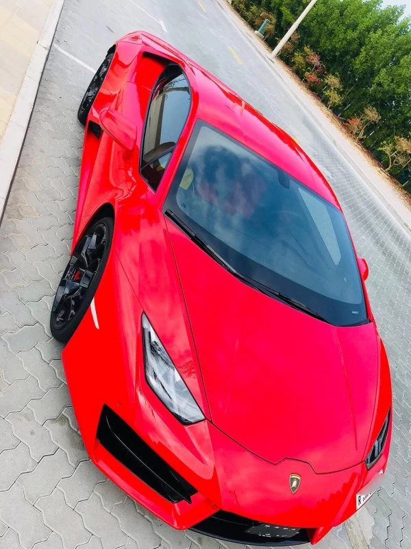  Red Lamborghini Huracan Photo 3