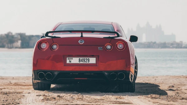  Red Nissan GTR Photo 5