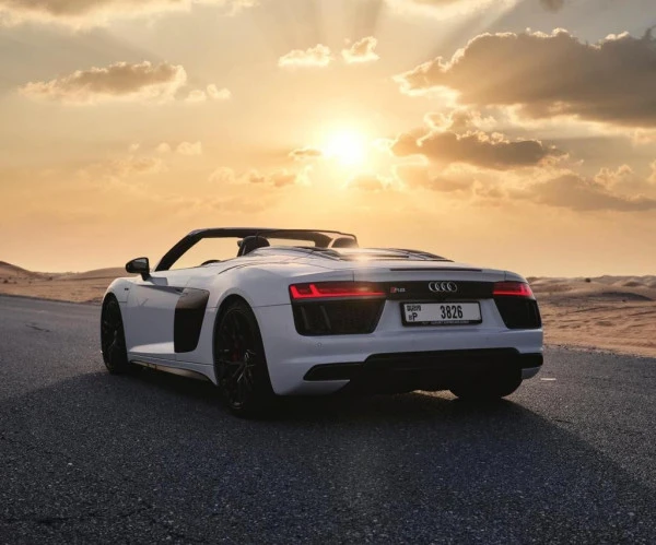  White Audi R8 Facelift Photo 5
