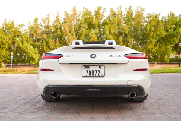  White BMW Z4 Photo 4