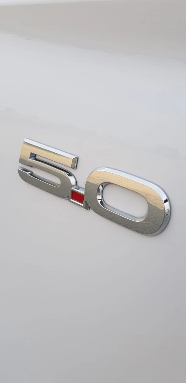  White Ford Mustang GT Photo 6