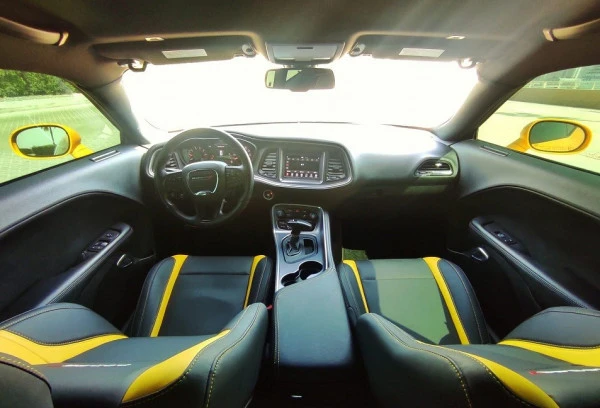  Yellow Dodge Challenger Photo 3