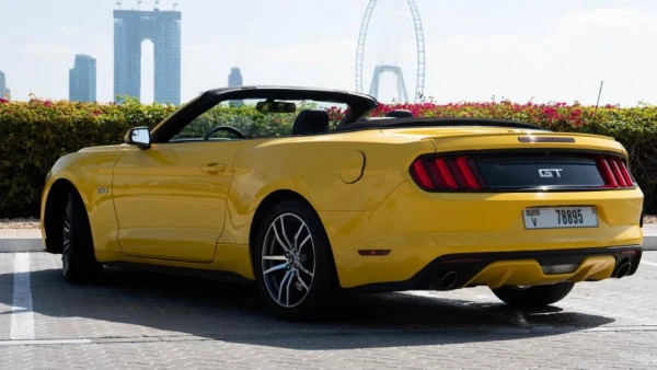  Yellow Ford Mustang GT convert. Photo 2