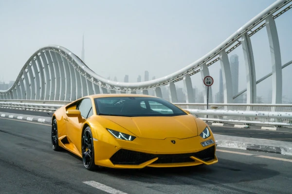  Yellow Lamborghini Huracan Coupe Photo 2