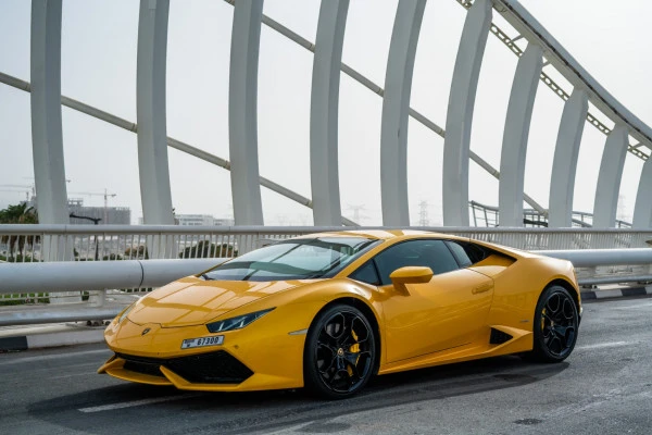  Yellow Lamborghini Huracan Coupe Photo 5