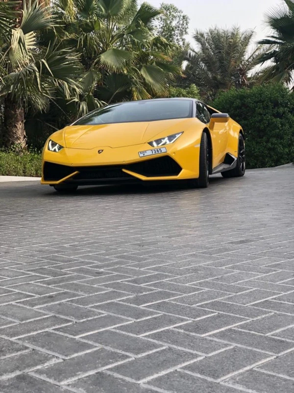  Yellow Lamborghini Huracan Photo 8