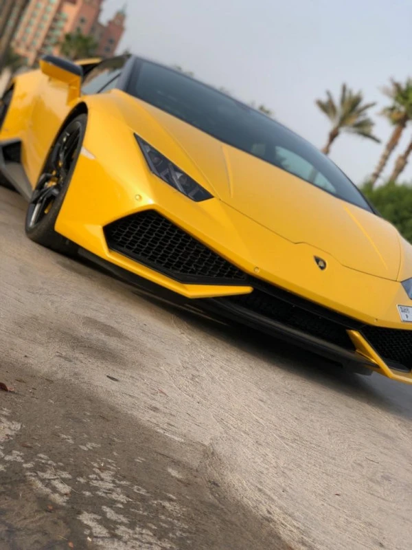  Yellow Lamborghini Huracan Photo 12