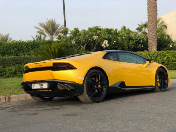  Yellow Lamborghini Huracan Photo 13